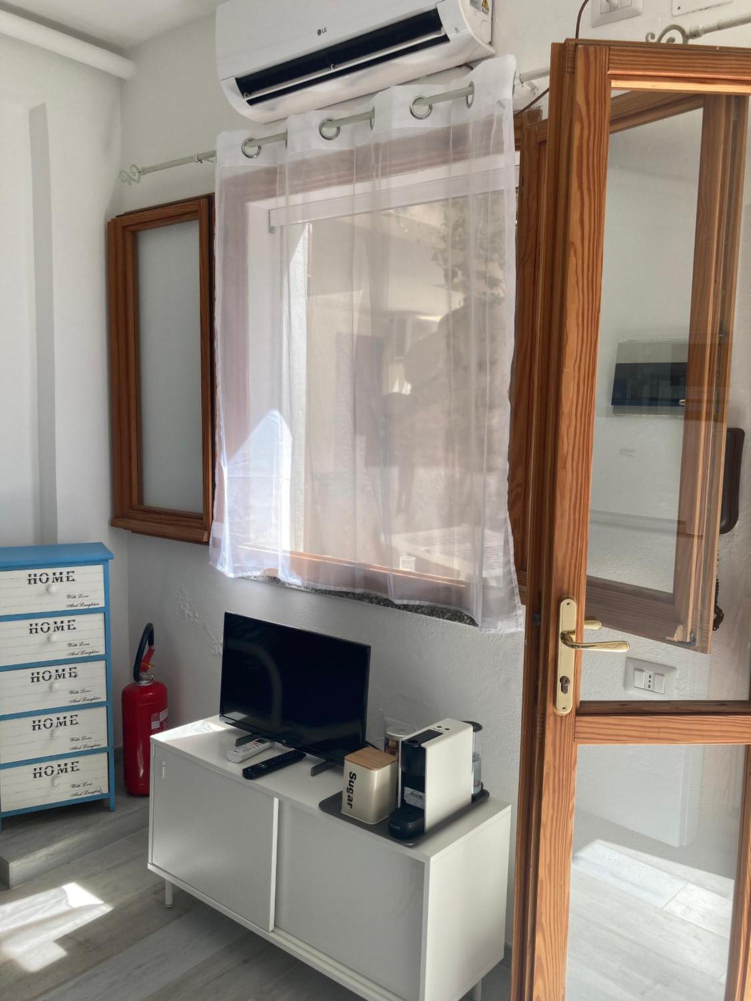 Casa Vacanze Casti - 41 Calasetta Zewnętrze zdjęcie